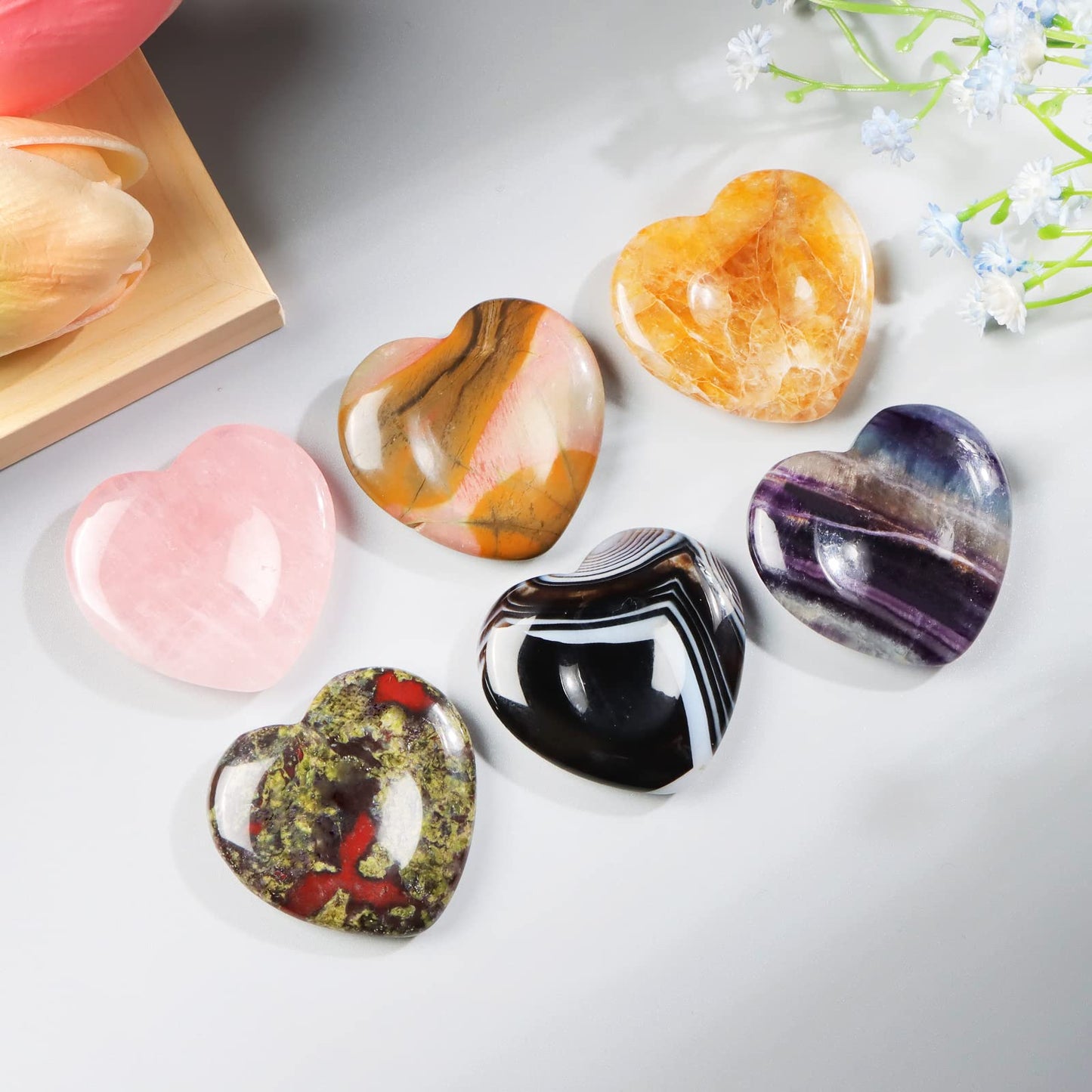 Artistone 1.5 inch Heart Citrine Crystal Worry Stone Hand Carved Healing Crystal Pocket Palm Stones for Anxiety Stress Relief Meditation Spiritual Protective(Pack of 2)