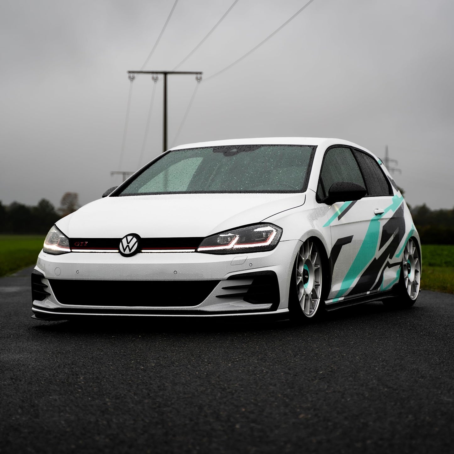 VViViD+ Ultra Gloss Premium Vinyl Car Wrap Film (50ft x 5ft, Gloss White)