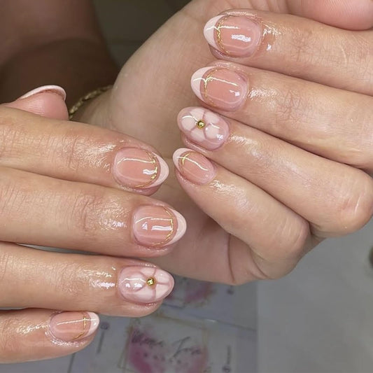 24Pcs Spring Floral Press On Nails Short Almond French Tip Fake Nails with Gold Line & 3D Flower Designs Nude Pink Full Cover False Nails Reusable Acrylic Stick On Nails for Women Manicure Decoration
