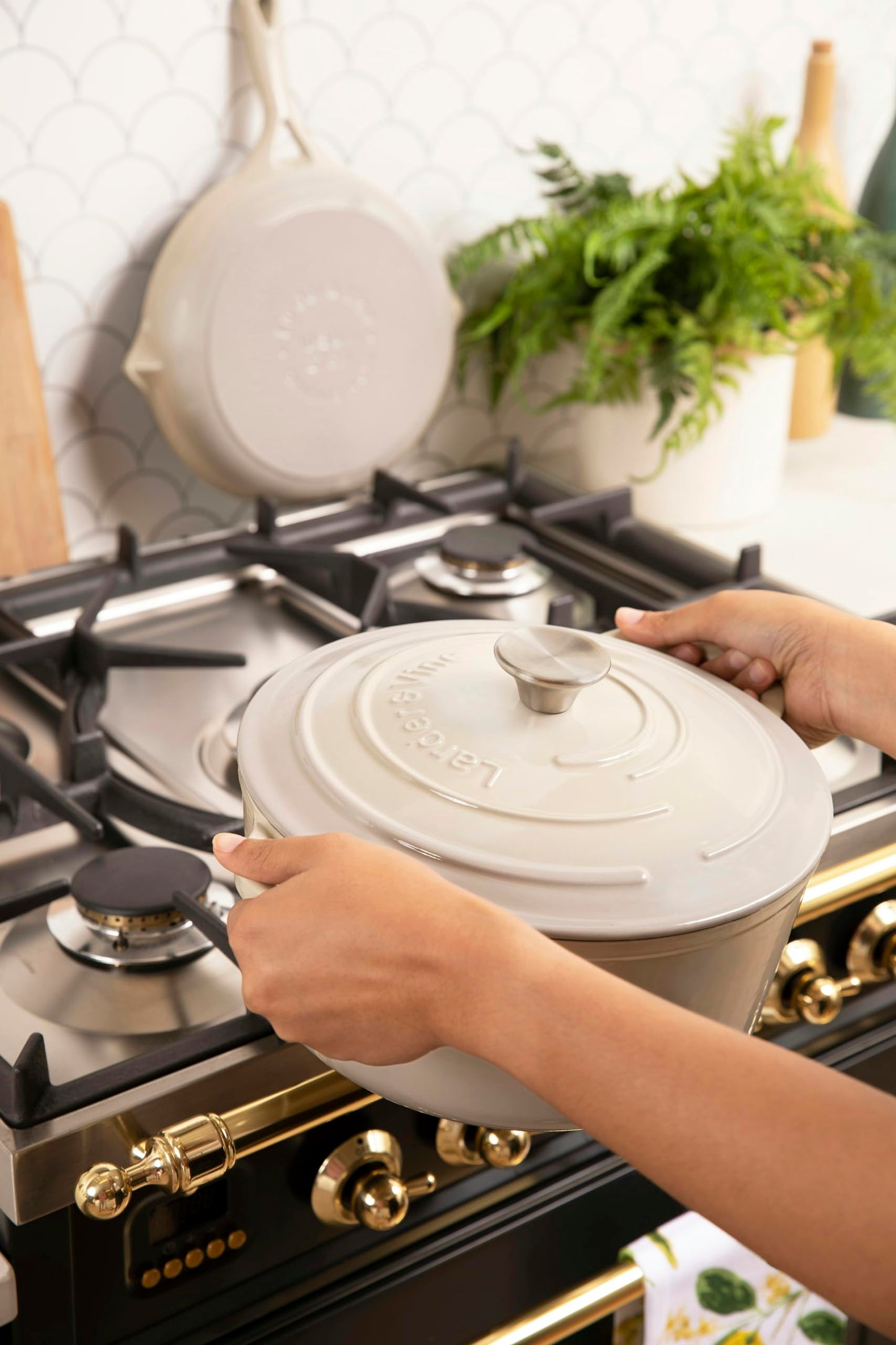 Larder & Vine 4-Piece Enameled Cast Iron Set, Oven Safe and Suitable for All Cooktops – includes 5.7 Quart Dutch Oven Pot with Lid and 2.2 Quart Saucepan with Lid (Stone)