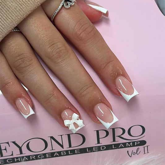 24 Pcs French Tip Press on Nails Short Square Bow Fake Nails with Design White French False Nail Tips Stick on Nails Glossy Full Cover Glue on Nails for Women And Girl