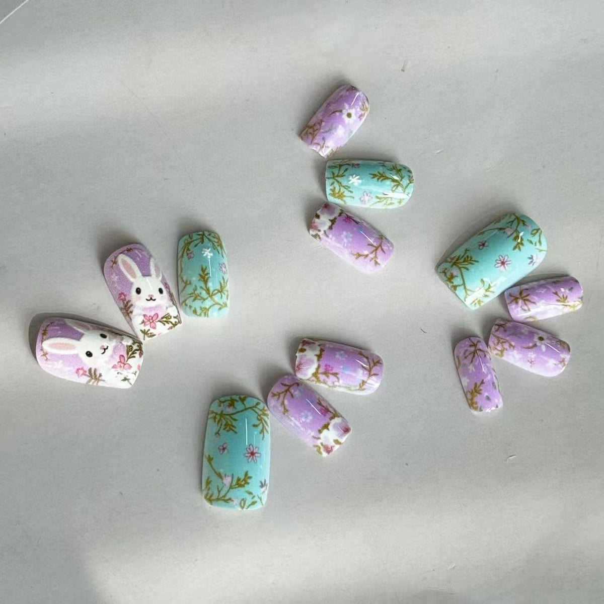 Easter Press on Nail Medium Length Square Fake Nails Pink Green Stick on Nail with Floral designs 3D Bunny Cute Glue on Nails Full Cover Acrylic False Nails for Women Party Manicure Decor24pcs