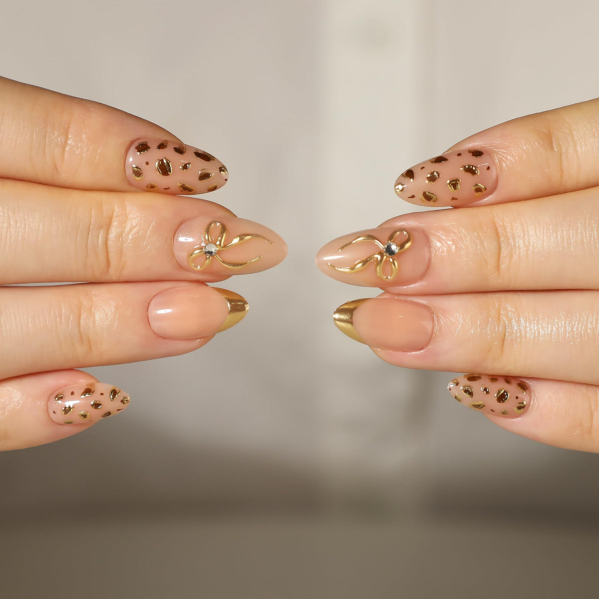 PILOLO Press On Nails Leopard Print, Almond Acrylic Press On Nails, Cheetah Print Fake Nails Glue On, Medium Full Cover Reusable Stick On False Nail Tips for Women Girls (Wild Gold)