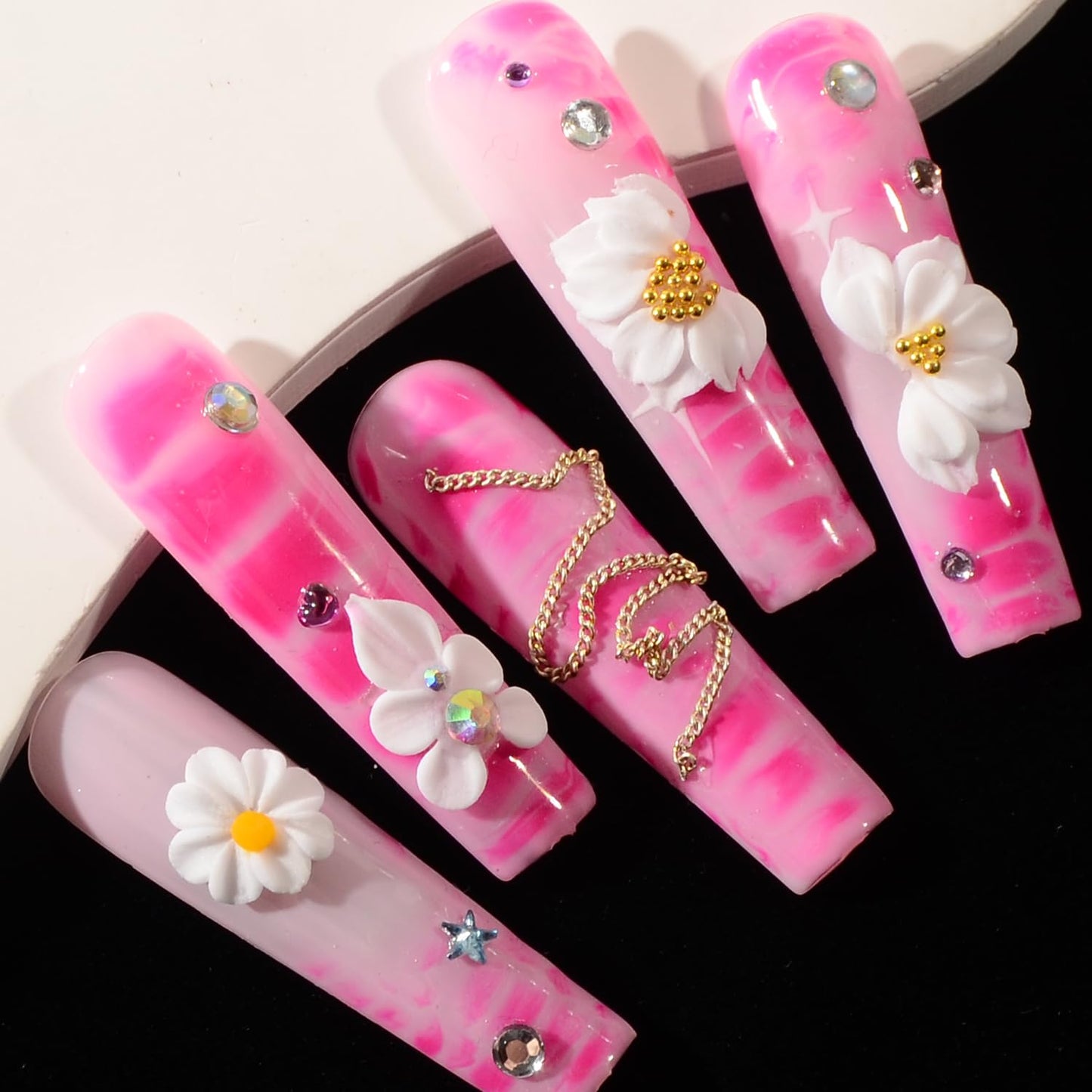 BAIYIYI 30pcs 3D Pure Handmade Acrylic Flowers Nail Charms with Rhinestones Wedding Festival Nail Art Spring Summer Nail Decoration White Flowers Charms DIY Suitable for Women Girls Gifts (01)