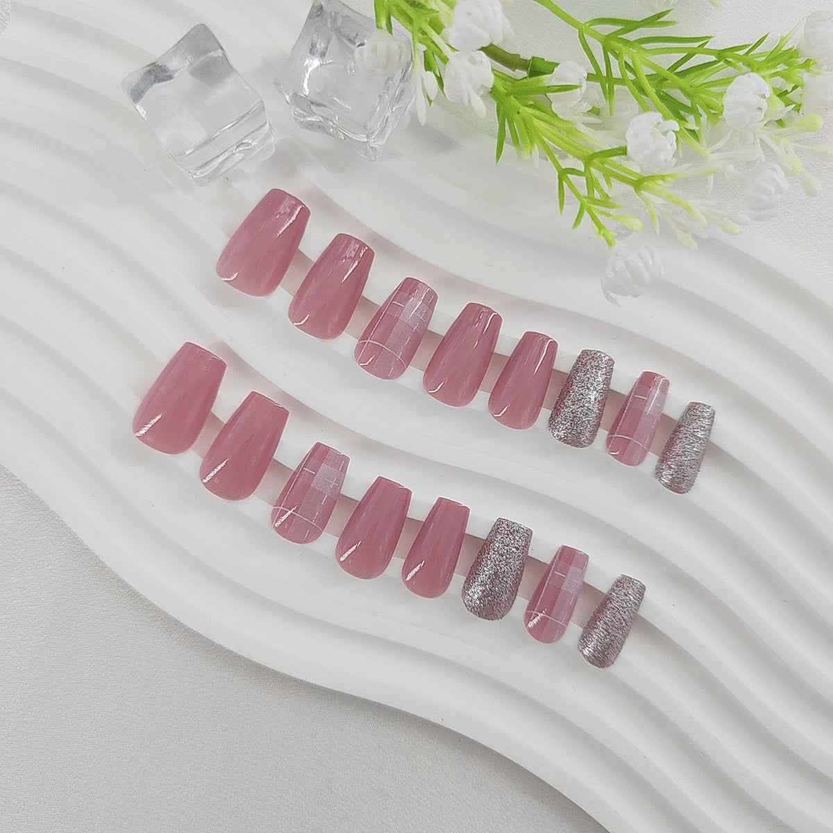 Press on Nails Short Coffin Fake Nails Glitter Glue on Nails Glossy Nails Press ons Pink Acrylic Nails Cute False Nails with Plaid Lines Designs Artificial Stick on Nails for Women 24Pcs