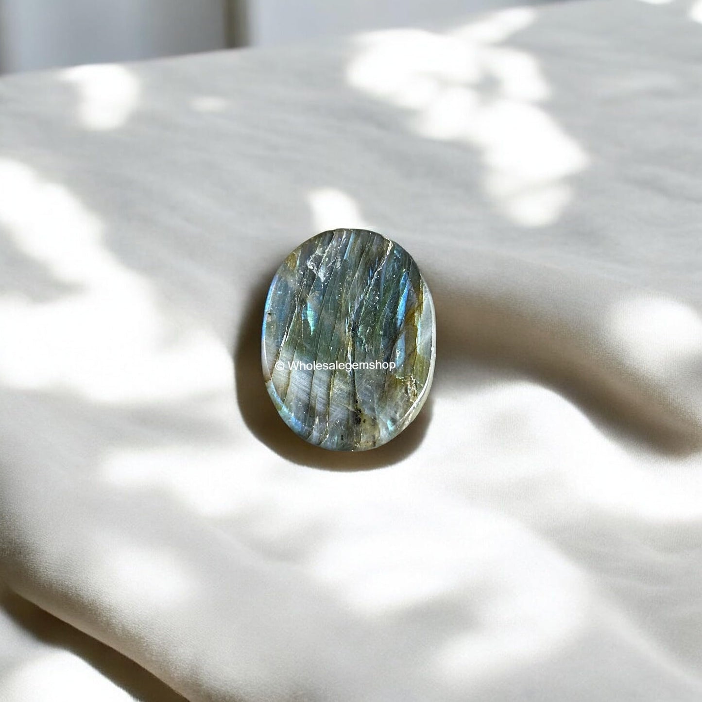 GEMSCITE Labradorite Thumb Worry Stones Metaphysical Gemstone Crystal Healing Reiki Men Women Gift FENG Shui Positive Energy Love Wellness Palm Stones Wicca Powerful