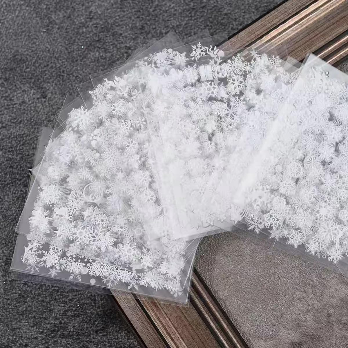 30 Sheets Christmas Nail Stickers Snowflake Nail Art Stickers White Nail Decals Winter Self Adhesive Nail Art Supplies for Women Girls DIY Manicure Nail Art Decorations