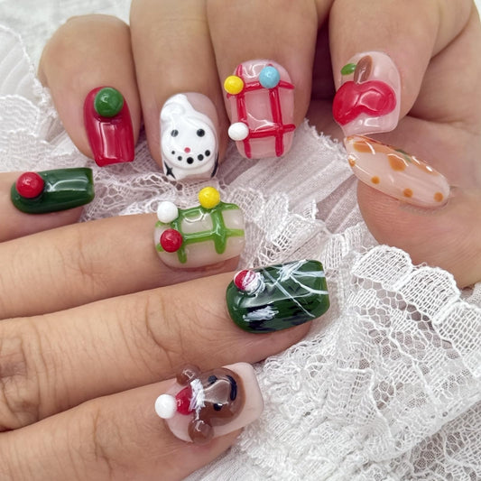 Christmas Short Square Press-On Nails, 3D Holiday Designs with Snowman and Bear, Festive Artificial Nails, for Women Girls Holiday
