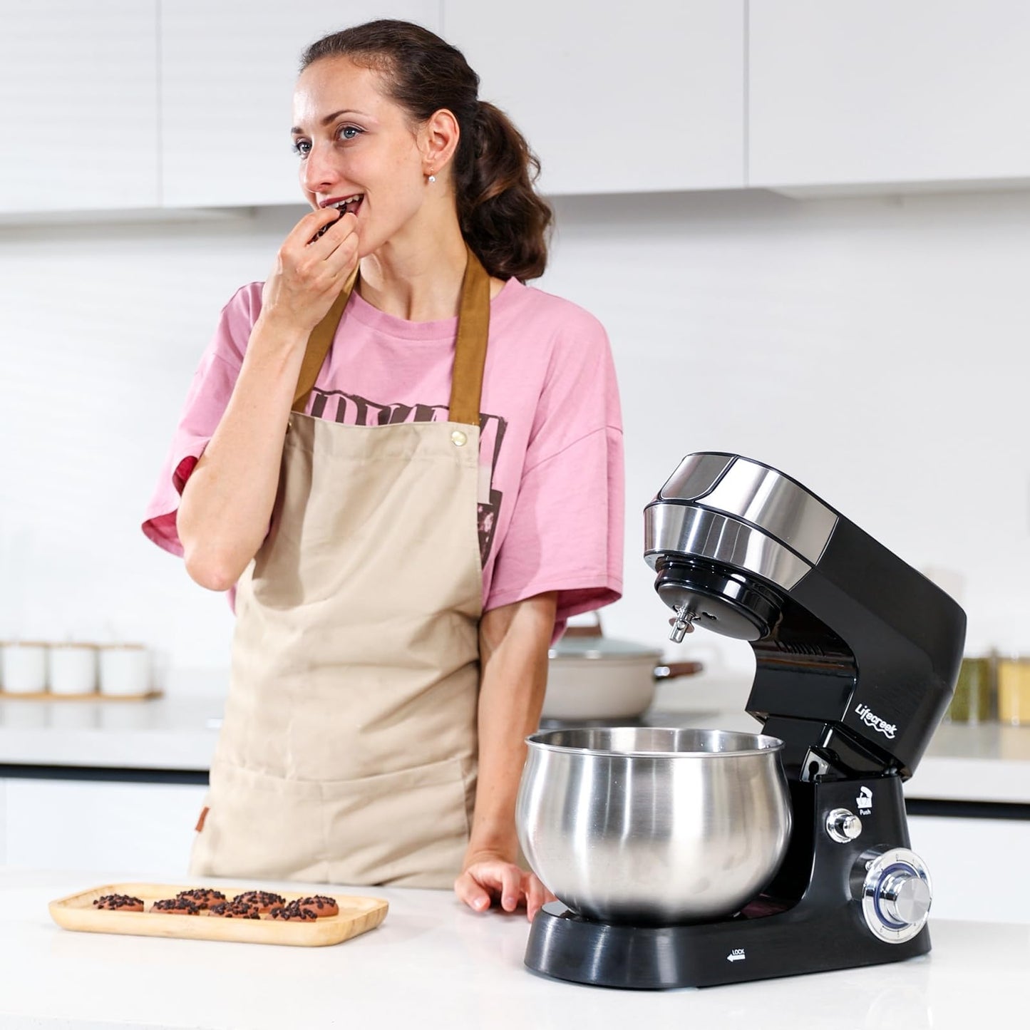 Lifecreek 3-in-1 Stand Mixer, 5.3Qt 660W, 6-Speed Tilt-head Food Mixer, Electric Kitchen Portable Lightweight Mixer with Stainless Steel Bowl, Dough Hook, Whisk, Beater(Black)