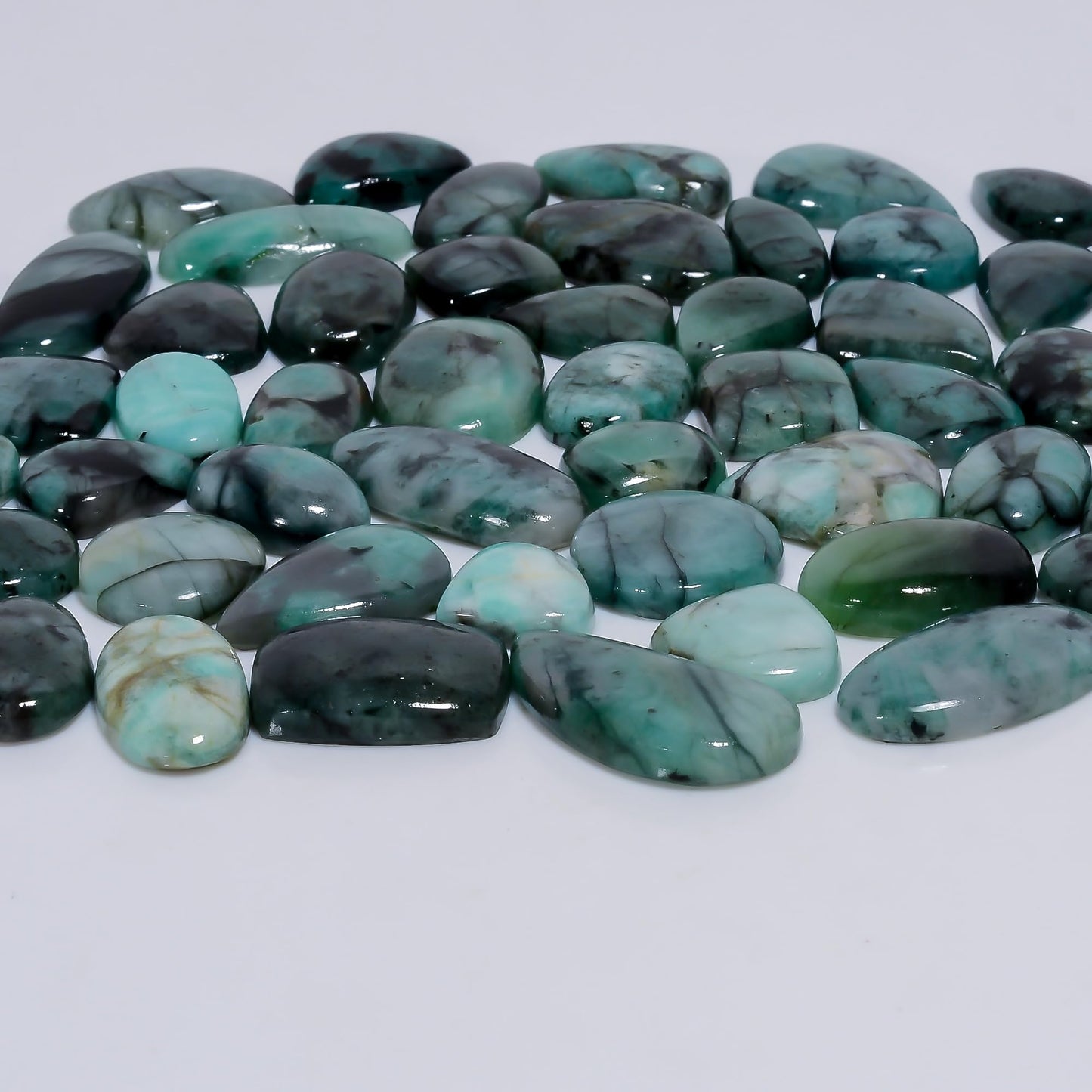 Natural Green Emerald Gemstone- Healing Crystals for DIY Jewelry Making -Loose Natural Cabochon -Perfect for Crafting Unique Jewelry Designs Gift for Her, Mother and Wife (5 pcs, 25-35 mm)