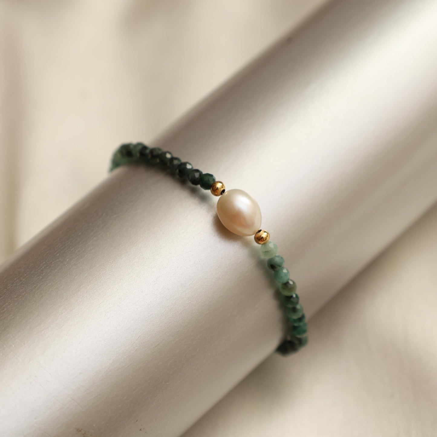 Gempires Emerald Beads with Freshwater Pearl Beaded Bracelet May Birthstone Jewelry Hypoallergenic Gold Plated 7.5 Inch Adjustable Chain Unique Everyday Wear Jewelry