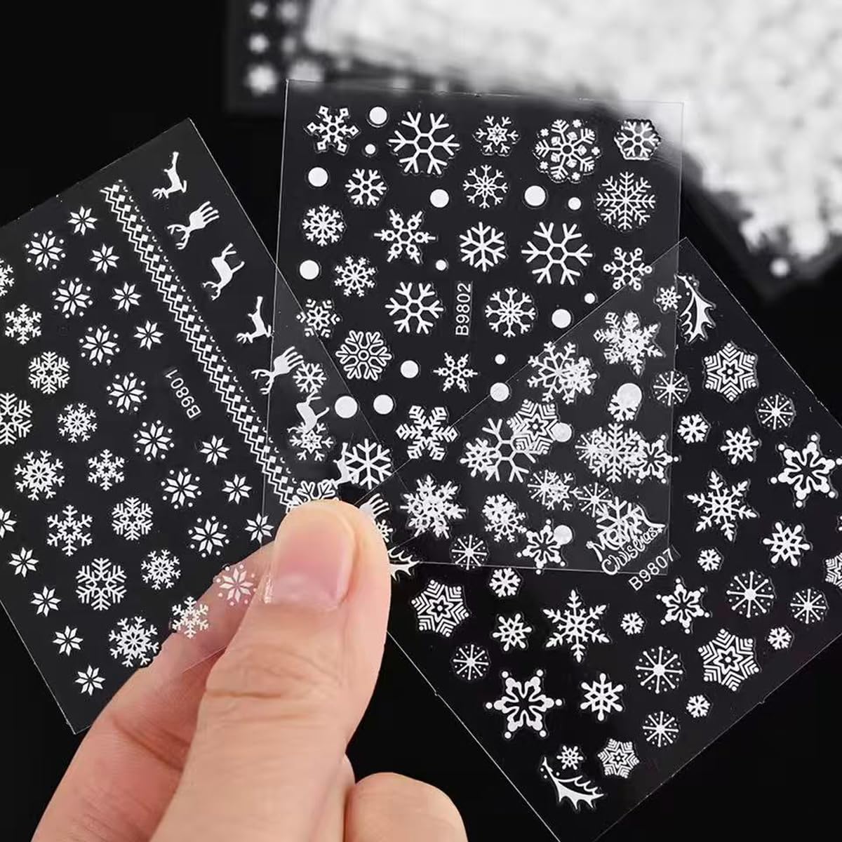 30 Sheets Christmas Nail Stickers Snowflake Nail Art Stickers White Nail Decals Winter Self Adhesive Nail Art Supplies for Women Girls DIY Manicure Nail Art Decorations