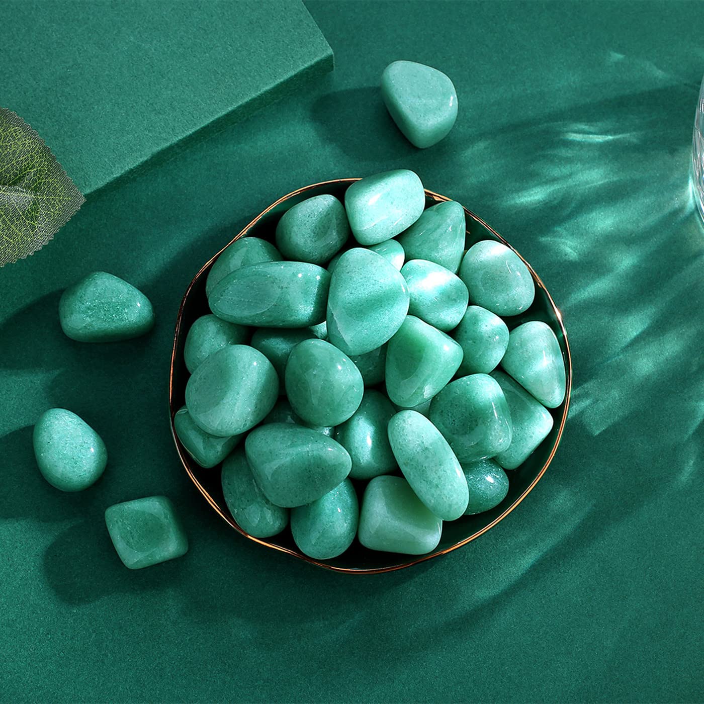 QINJIEJIE Crystals Green Aventurine (1000+ Carats) Polished Stone 0.6-1" Natural Irregular Stone Tumbled Reiki Healing Crystal Decoration Bulk 0.45 LB 200G