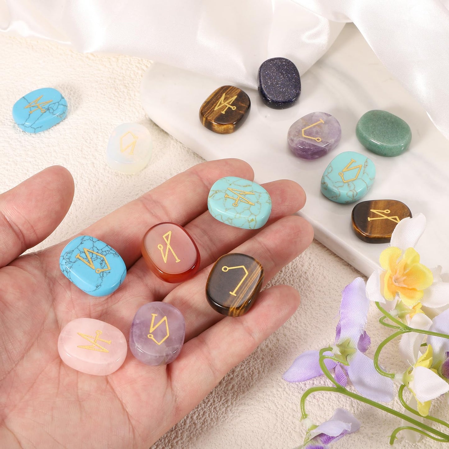 MECCANIXITY 4Pcs Engraved Chakra Stones with Reiki Symbols, Amethyst Reiki Healing Crystal Gemstone 7 Chakra Crystal Stones Tumbled Palm Stone for Anxiety Relieve