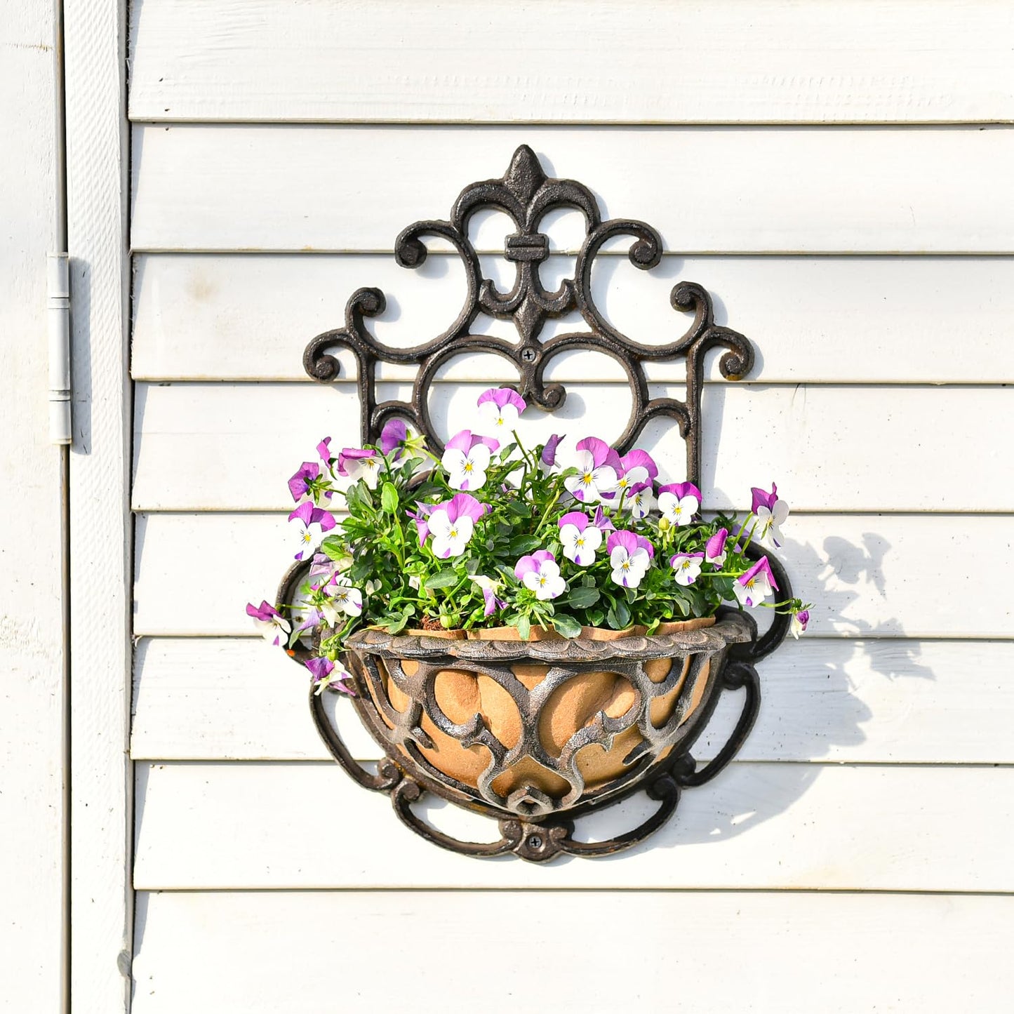 Sungmor 2 Pack Wall Hanging Planter Basket with Fabric Liner, Antique Victoria Style Cast Iron Wall Planter Holder, Outdoor Railing Fence Balcony Metal Hanging Basket Half Round Flower Pots