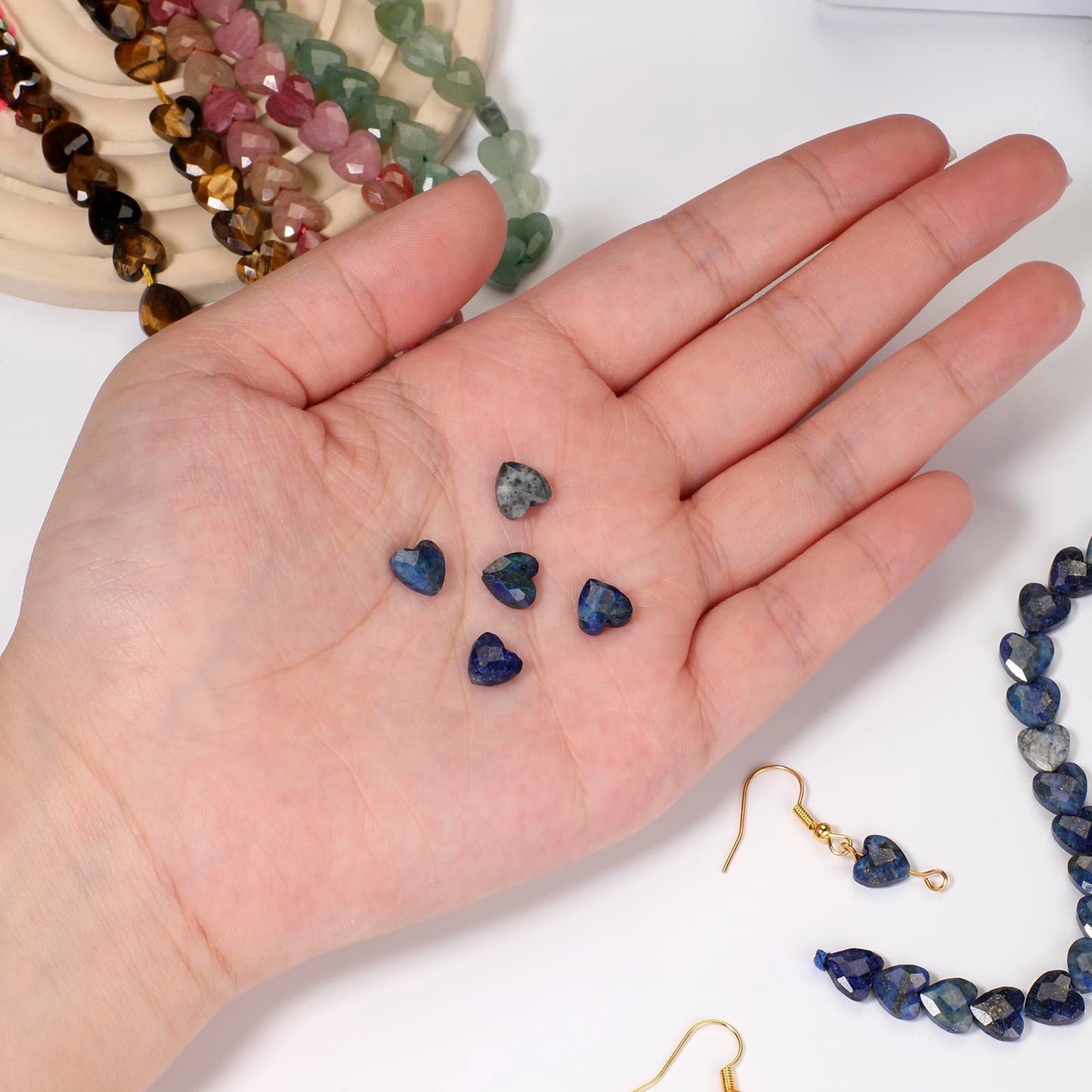 Nitopupu 22pcs Faceted Heart Bead Natural Picture Stone Beads 8mm Crystals and Healing Stones for Jewelry Making Supplies,Friendship Bracelet Kit,Love Gifts