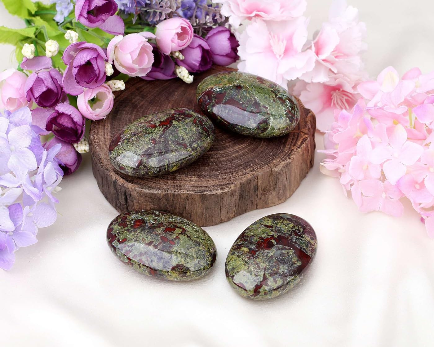 LAIDANLA Dragon Blood Stone 2.4" Large Palm Stone Healing Crystals Natural Gemstones Calming Effects Energy Balancing Reiki Polished Worry Stone Cleansing Protection Anxiety Stress Relief Therapy 1PC