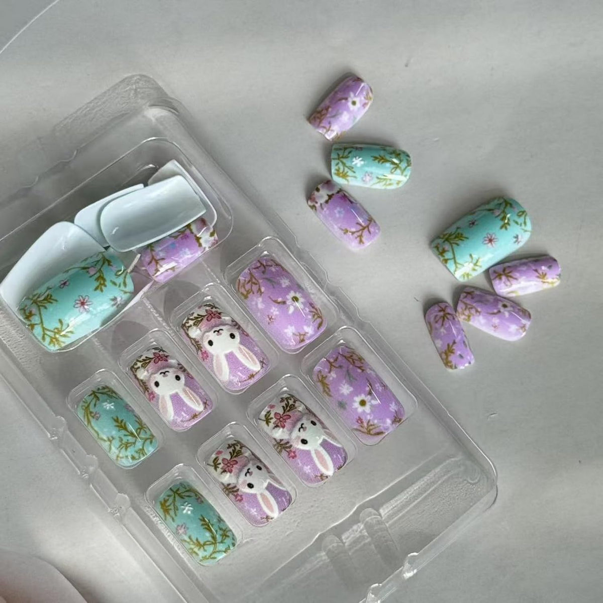 Easter Press on Nail Medium Length Square Fake Nails Pink Green Stick on Nail with Floral designs 3D Bunny Cute Glue on Nails Full Cover Acrylic False Nails for Women Party Manicure Decor24pcs