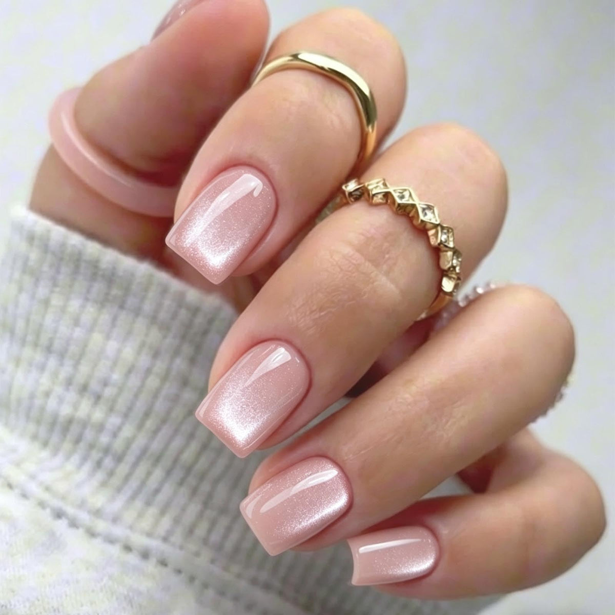 Hkanlre Short Press-On Nails Square Fake Nails Jelly Acrylic Fake Nail Finish Salon-Quality Holiday Nails 30 Nail Kit for Women