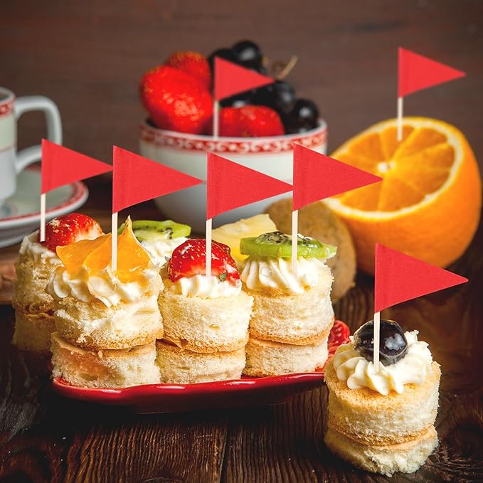 100 Pcs Solid Red Toothpick Flags Mini Small Plain Red Triangle Stick Golf Cupcake Toppers Sticks Blank Flag Fruit Cheese Markers Flags for Wedding Party Buffet Appetizers DIY Decoration