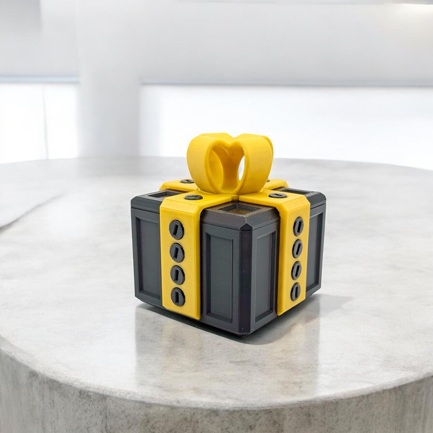 The Annoying Gift Box - The Full Size Viral Gift That Adds a Twist to Your Celebrations! (Black/Gold)