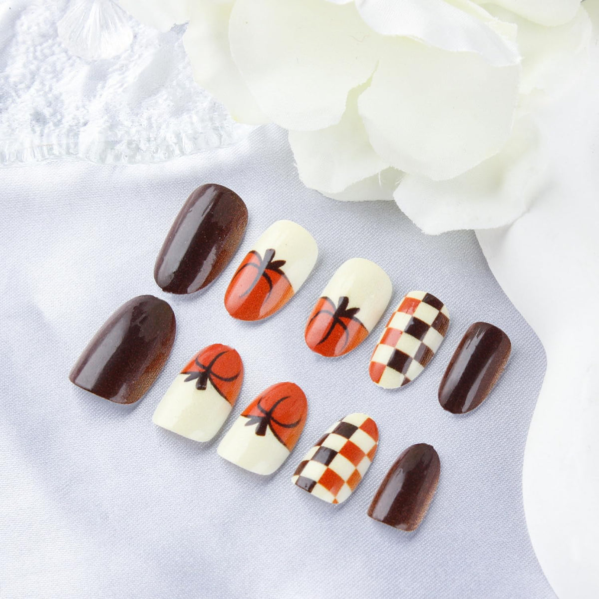Fall Press on Nails Short Almond Fake Nails Brown False with Grid Pumpkin designs Halloween Glue Glossy Full Cover Thanksgiving Stick on Nails for Women Girls DIY Manicure24pcs