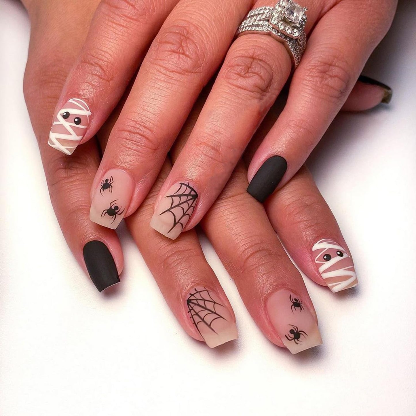 24pcs Black Halloween Press on Nail Short Square Fake Nails with Spiders Web False Nails Design Acrylic Glue Nails Stick on Nail Cute Artificial Nail for Women Party