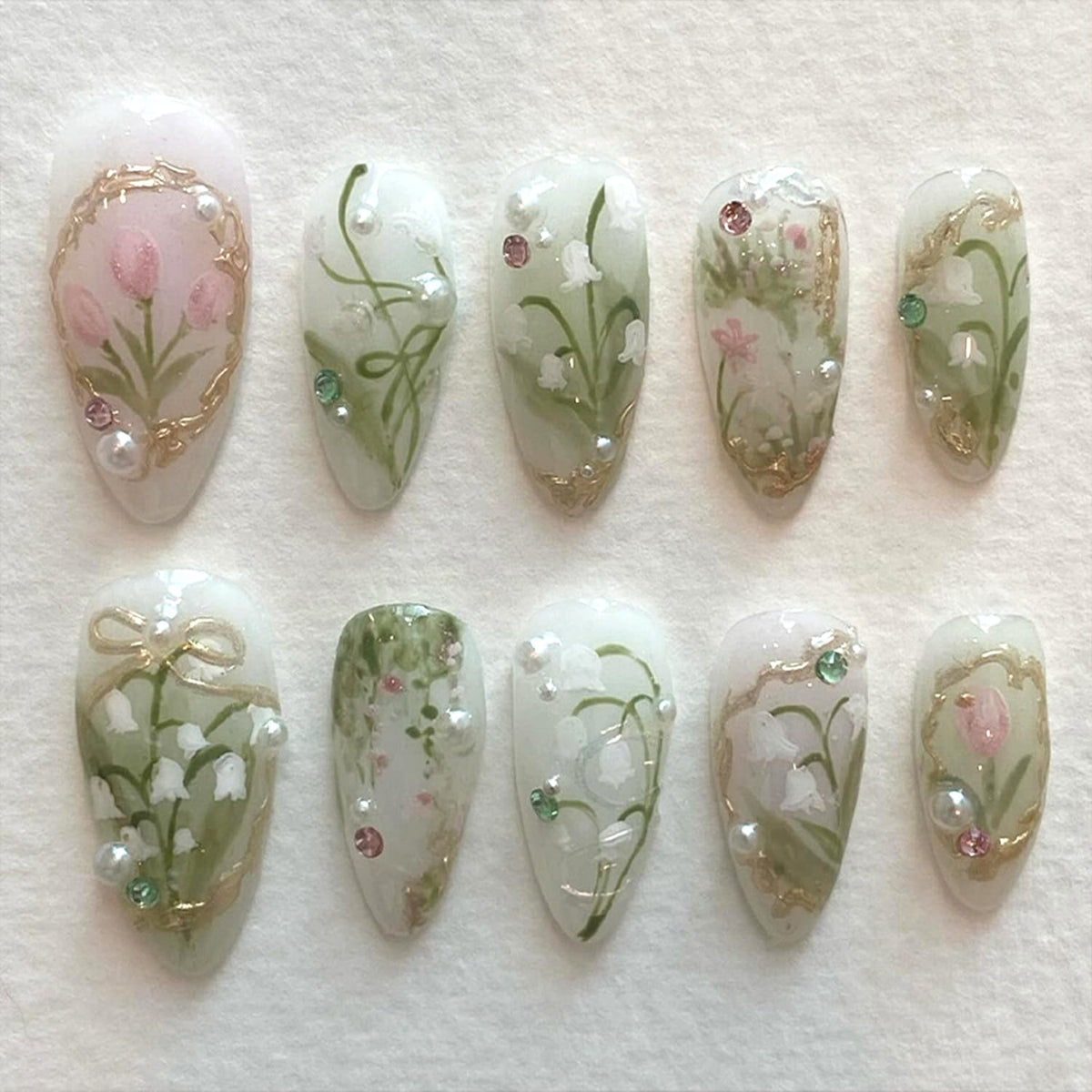24Pcs Green Press on Nails Medium Almond Fake Nails 3D Pearl Rhinestones Design Gold French Tips Flower Acrylic Nails Glue on Nails Spring False Nails White Floral Full Cover for Women Manicure Salon