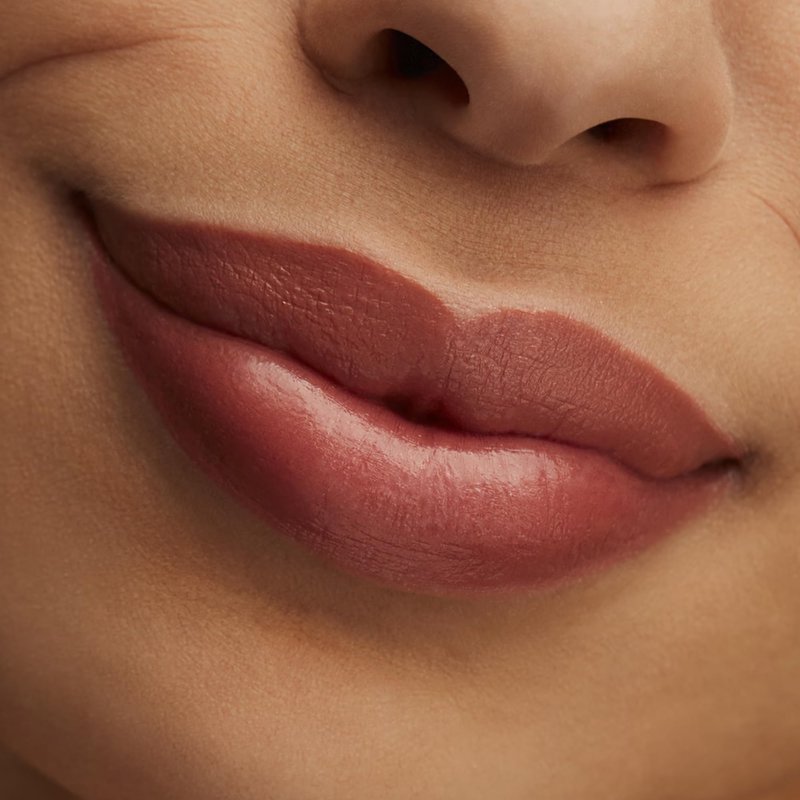Mac Lustre Lipstick Hug Me
