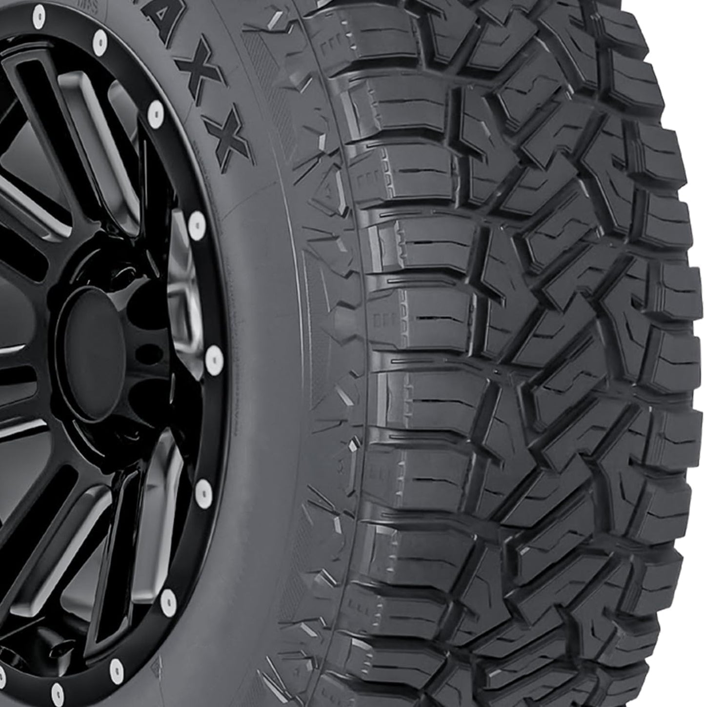 Crosswind Rugged Traxx All Terrain 275/65R18 116T XL Light Truck Tire