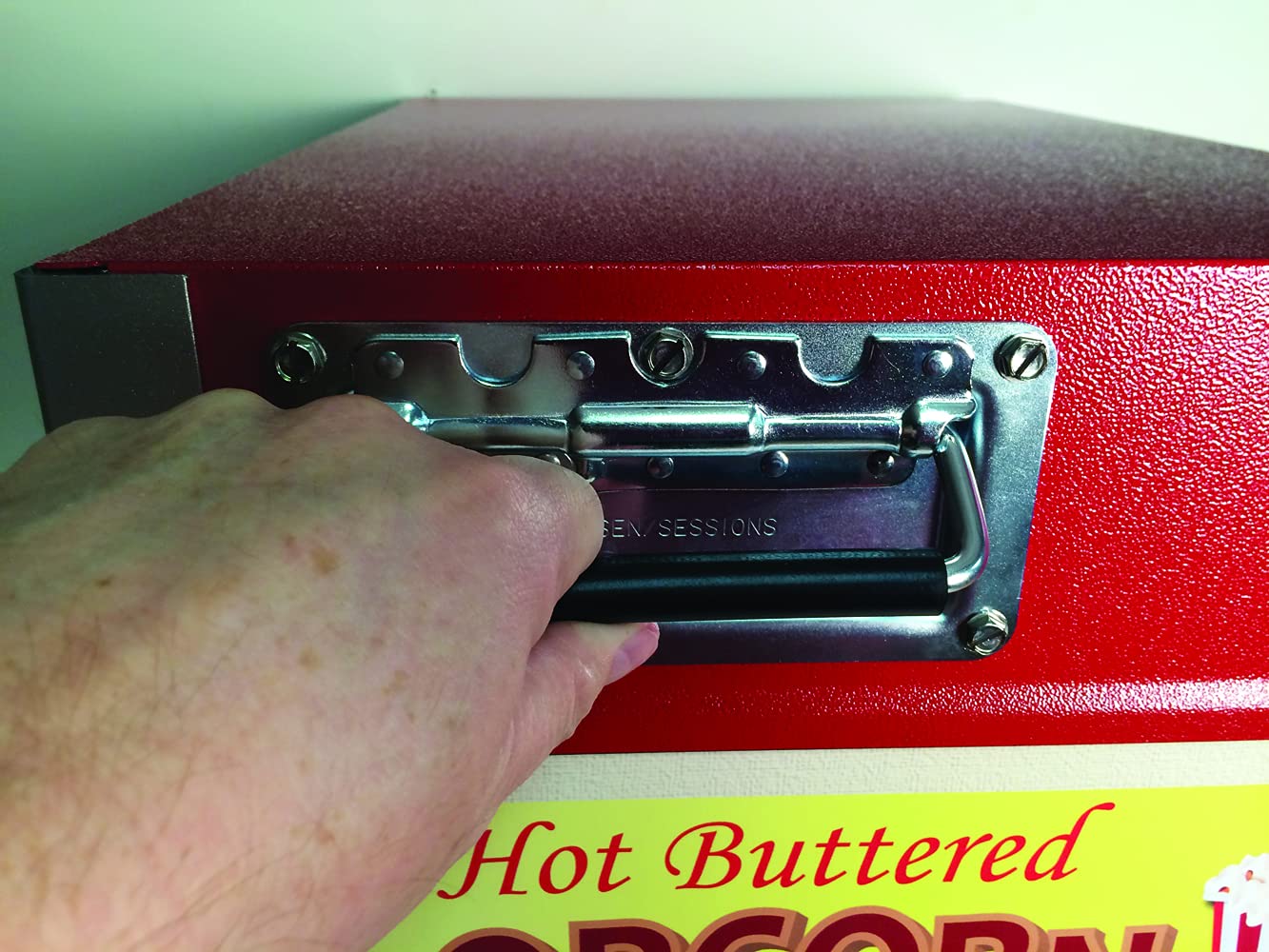 Rent-A-Pop 8 Ounce Popcorn Machine