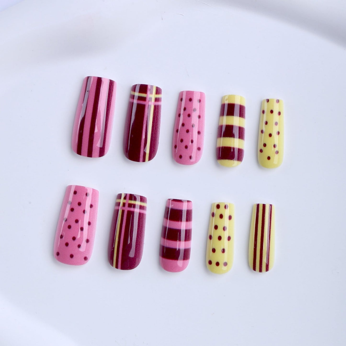 OCTOSWAVE Press on Nails Medium Square Fake Nails Burgundy Plaid and Polka Dot Designs Glossy Glue on Nails for Party and Gifts 24Pcs