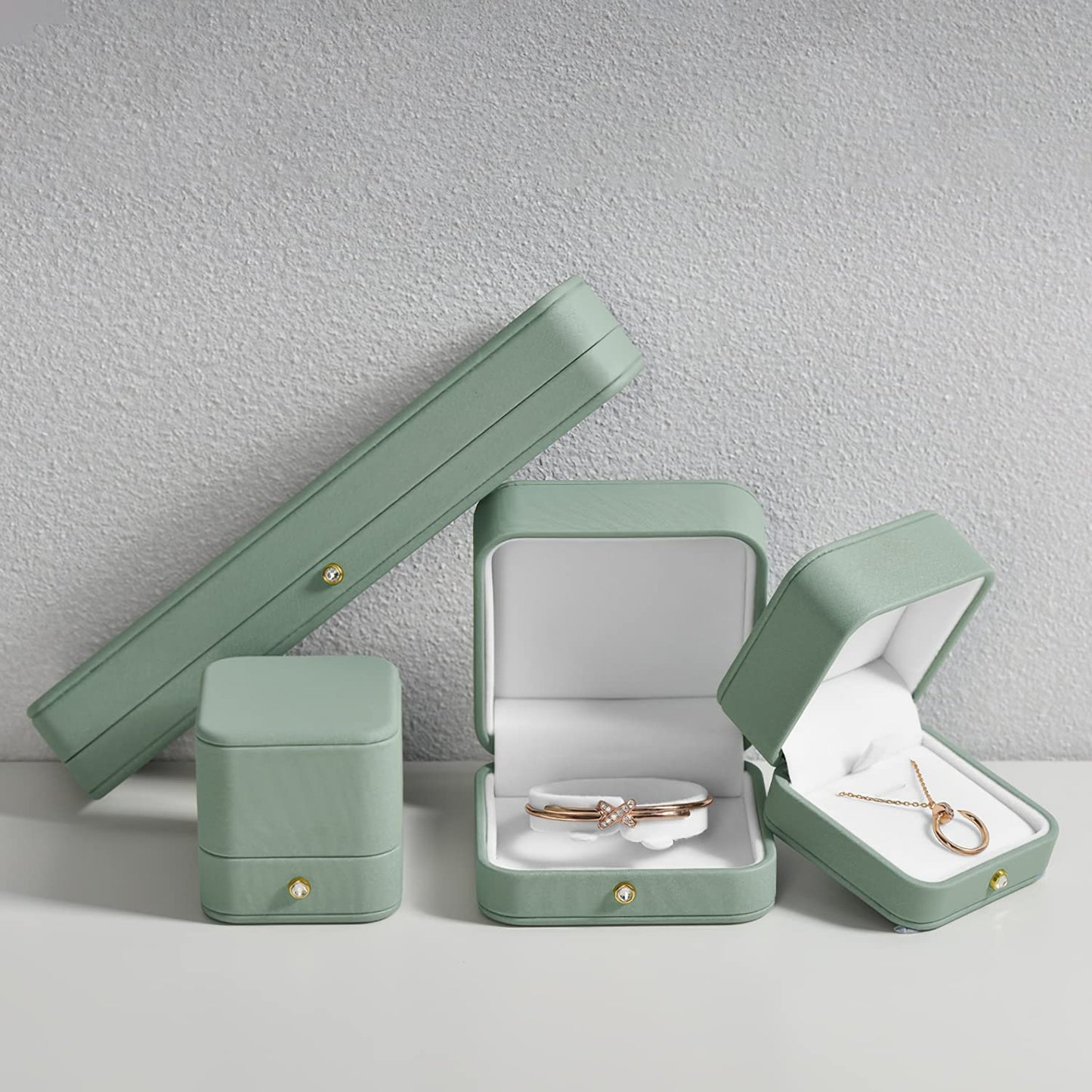 Woodten Premium Green Leather Necklace Pendant Box Velvet Interior Jewelry Gift Box for Pendant Necklace