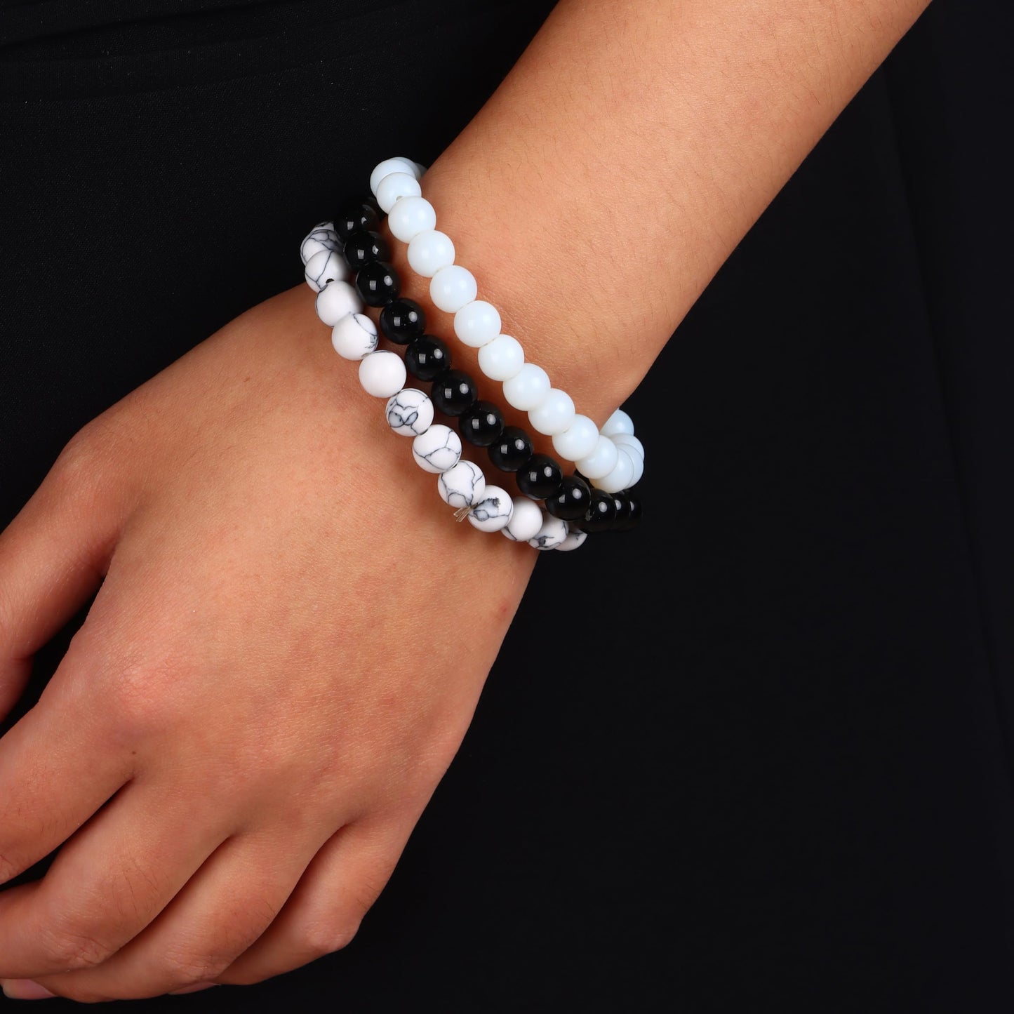 SONNYX 3Pcs 8mm Semi-Precious Gemstones Beaded Bracelets for Women Men Healing Crystal Stone Bracelet Stretch Round Beaded Elastic Bracelets Unisex Jewelry Gifts(White)