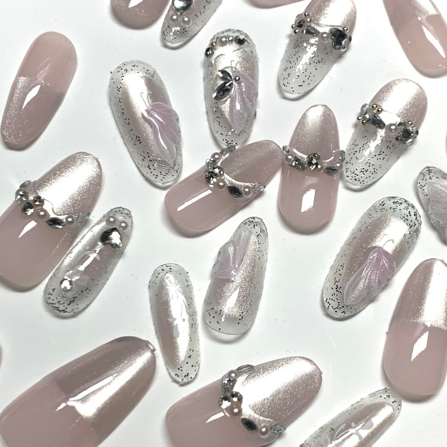 BABALAL Press on Nails, Medium Almond Fake Nails, Sliver Cat Eye Design, Pearl Rhinestone Charm Luxury Bling sparkly Acrylic, 24Pcs False Nails for Women Girls