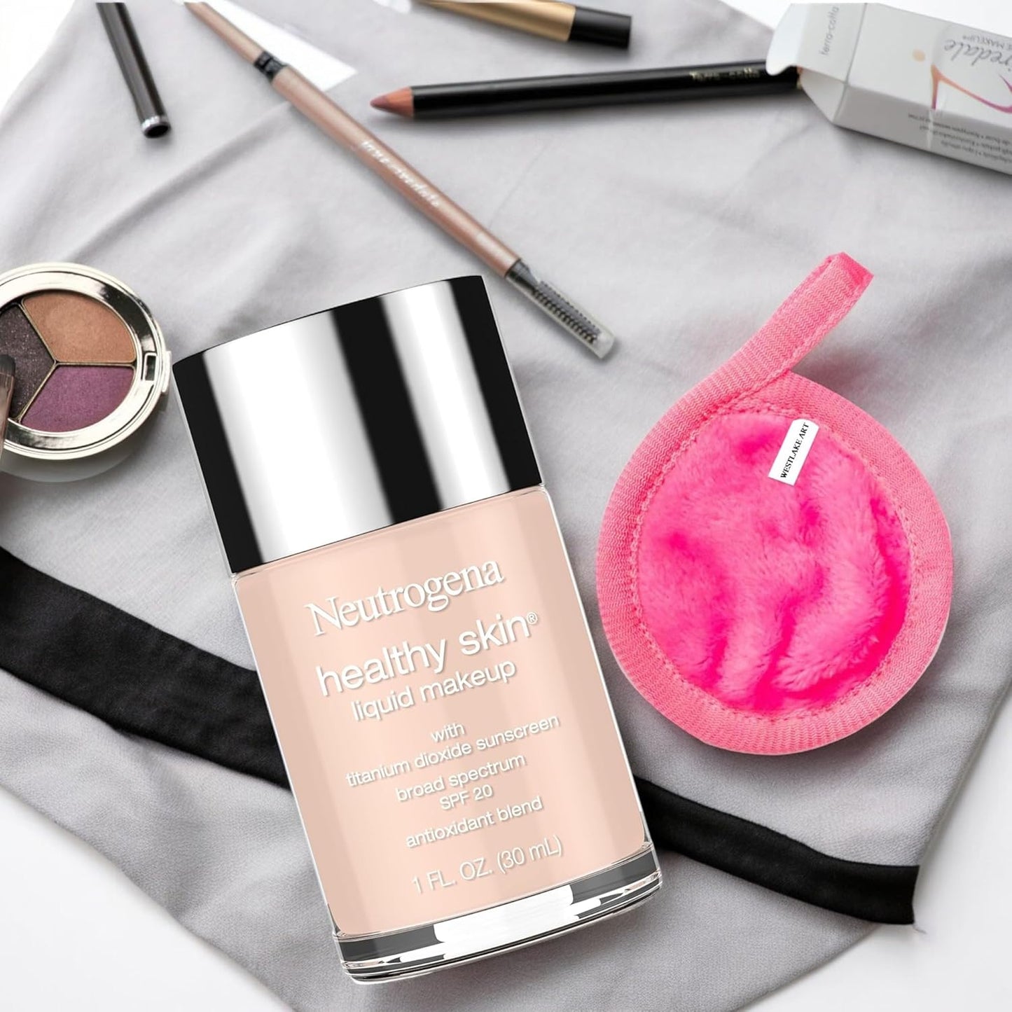 Foundation Liquid Makeup | Bundled With Makeup Cleansing Cloth - Foundation Natural, Broad Spectrum Spf 20, Infused With Vitamin E & Feverfew [Pack Of 2]