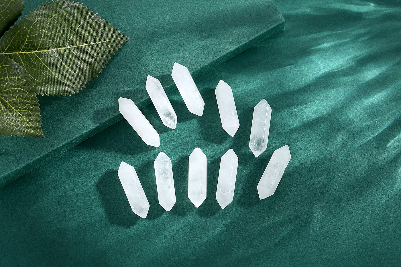 10 PCS Clear Quartz Healing Crystals Wands Polished Tumbled Stones Bulk Natural Hexagonal Pointed Reiki Energy Balancing Meditation Therapy Chakra Wand Set Christmas Gift Stocking Stuffers