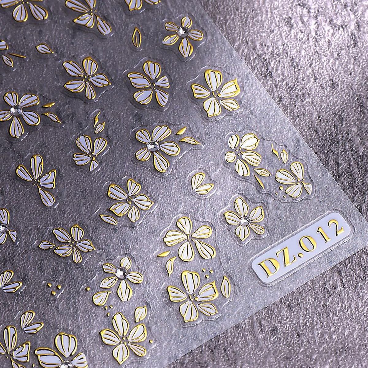 Flower Leaves Nail Stickers ins 2pcs Spring Daisy Gold Leaf Floral Art Design Gold Silver Nail Decals Summer Supplies Nail Adhesive Stickers Floral Sticker for Nails DIY Manicure Decorations