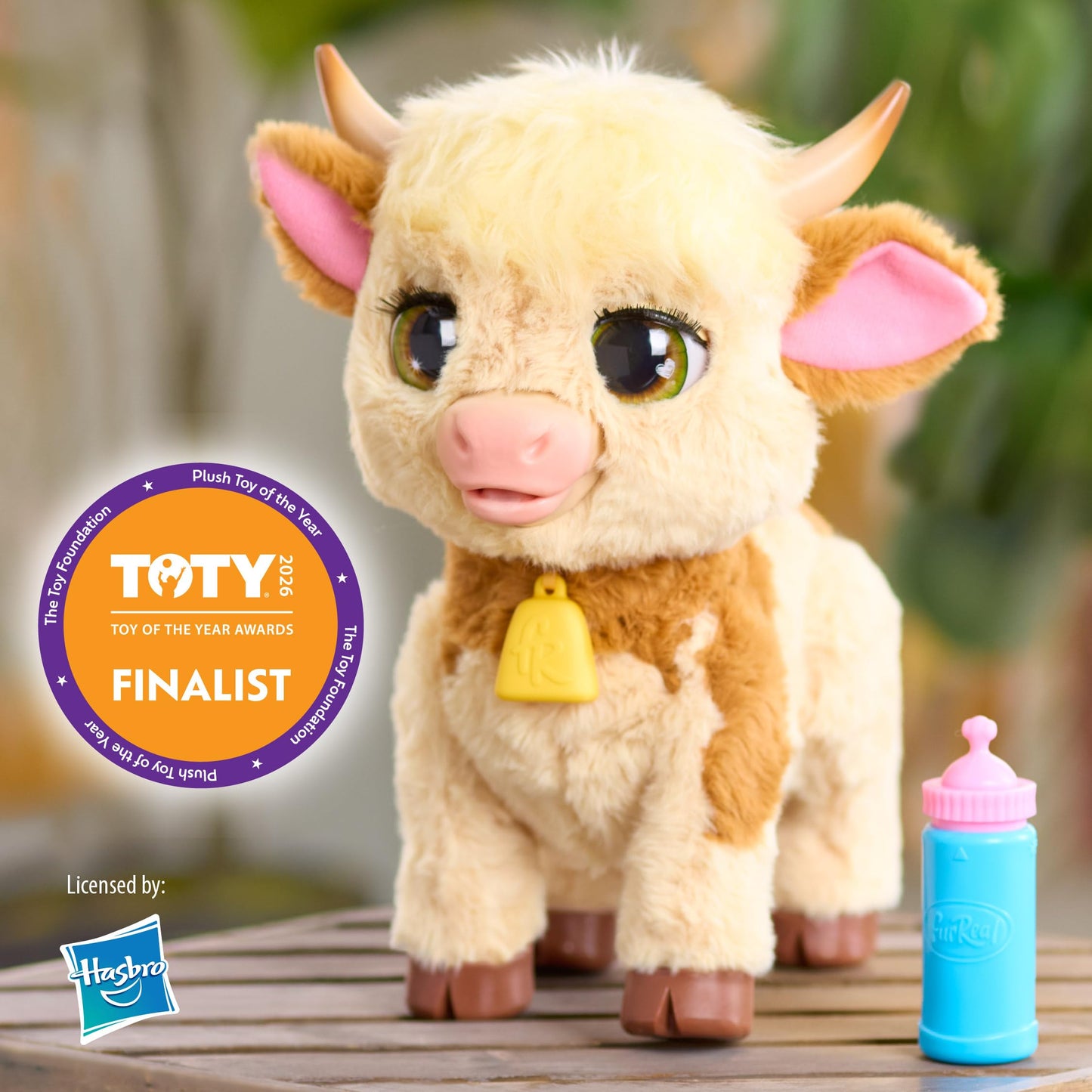 FurReal Maggie the Feed & Follow Cow, 11 Inch Interactive Highland Mini Cow, for Boys and Girls, Ages 4 and up