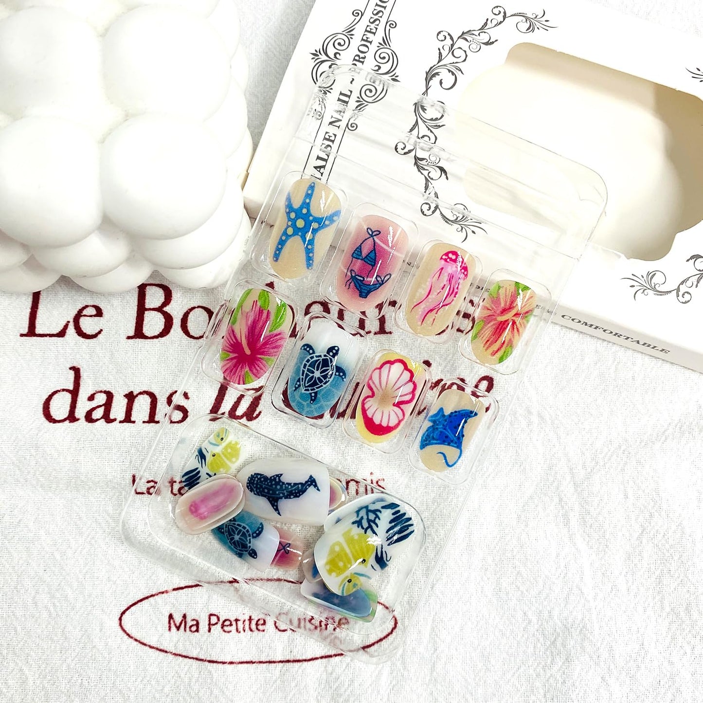 Summer Ocean Press on Nails Flowers Medium Almond False Nails with Starfish Sea Turtle Design Full Cover Glue on Nail Marine Animals Reusable Acrylic Fake Nails Artificial Stick on Nail for Women