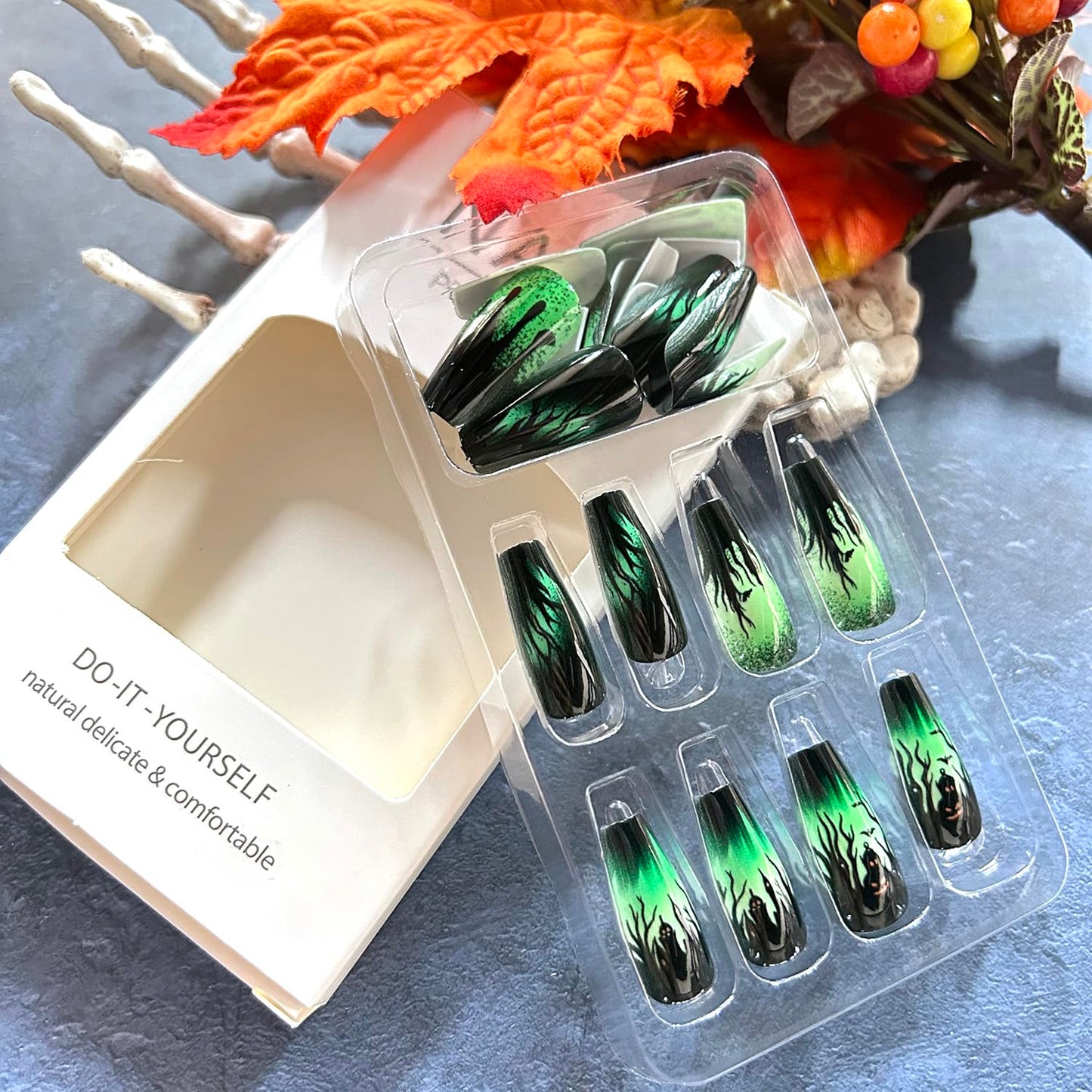 Halloween Press on Nails Long Ballet Shaped Bat Pumpkin False Nails Full Cover Artificial Acrylic Fingernails Castle Design Green Halloween Nail Glossy Festivla Glue on Nails for Women Supplies