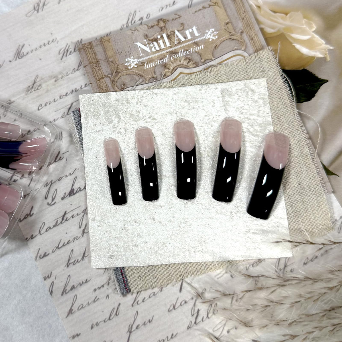 IMSOHOT Curved Press on Nails Extra Long Fake Nails Black French Tips False Nails Full Cover Glossy Stick on Nails for Women 20Pcs