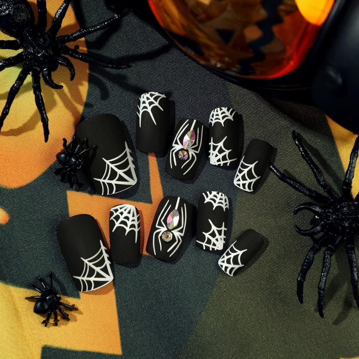 Halloween Press on Nails Short Fake Nails Full Cover Cute False Nails with Skull Designs Acrylic Nails Dark Glossy Stick on Nails for Women Girls Party DIY Manicure or Nails 24pcs