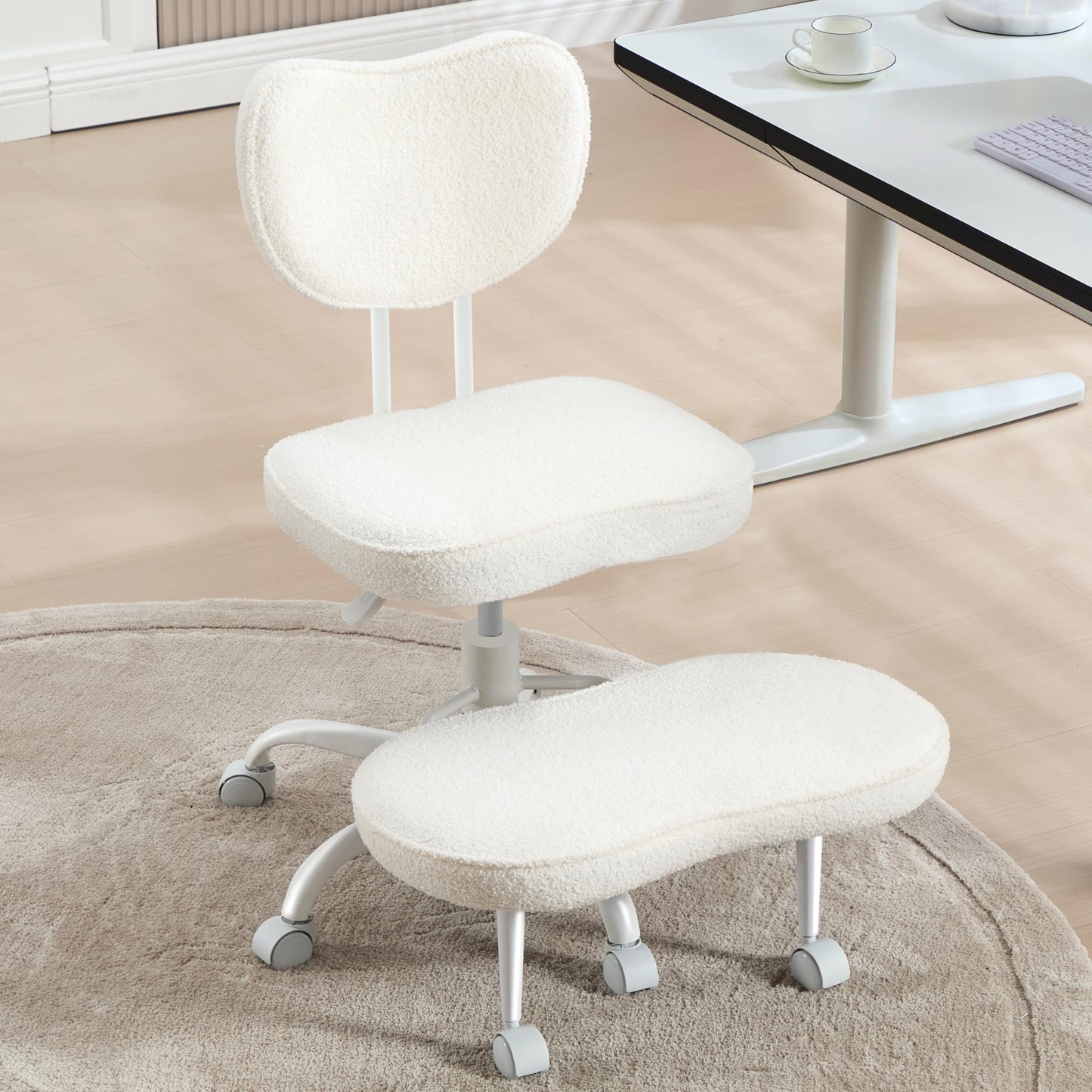 Fizzin Cross Legged Office Chair, Criss Cross Chair with Wheels Height Adjustable Seat for ADHD 360° Swivel Meditation Chair Chic Home Office Furniture (White-New)