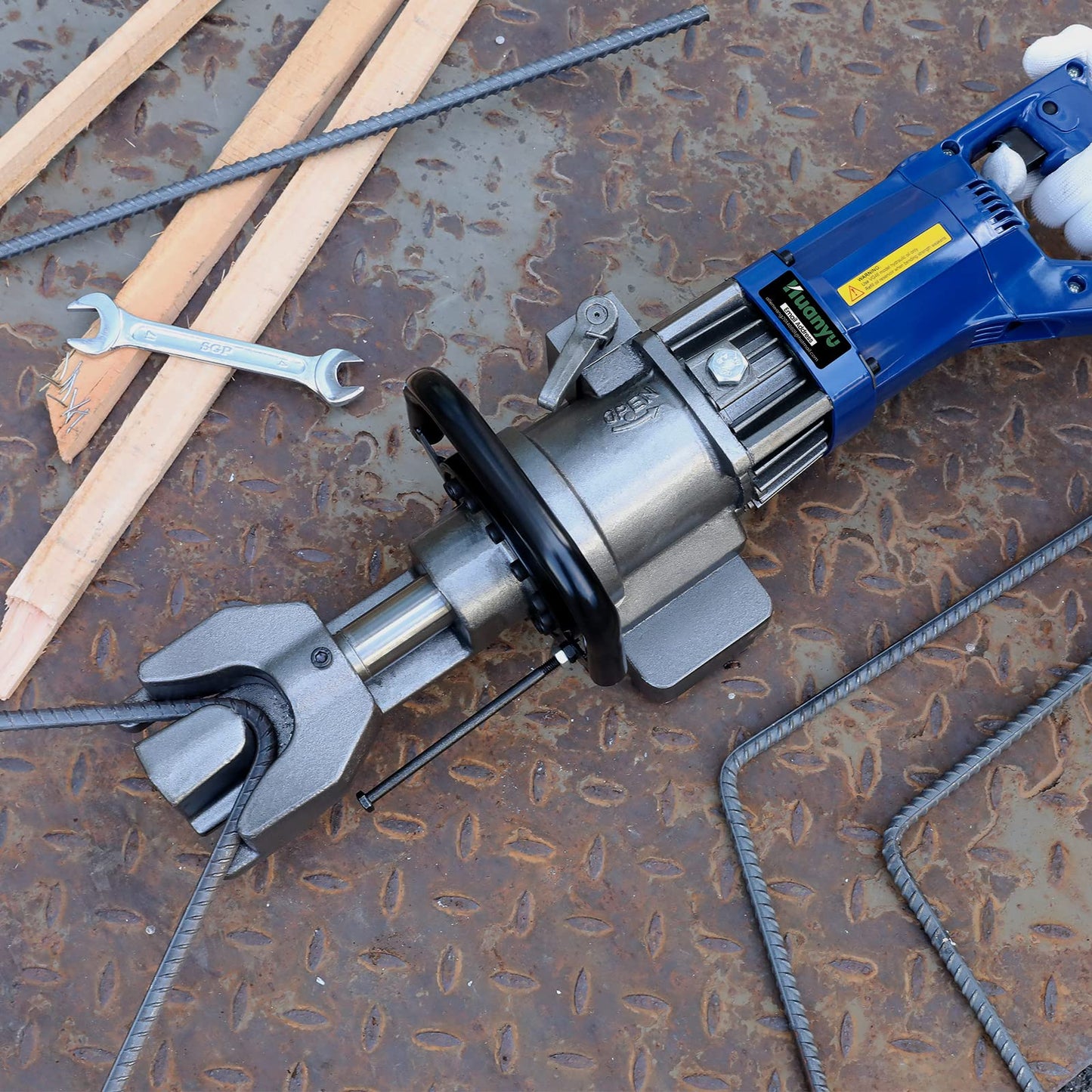Huanyu Electric Rebar Bender 900W Hydraulic Rebar Bending Machine 5/8Inch 16mm within 5s Bending Angle 0°-130° with Positioning Bolt Fast Easy Steel Bar Steel Rod 110V RB-16