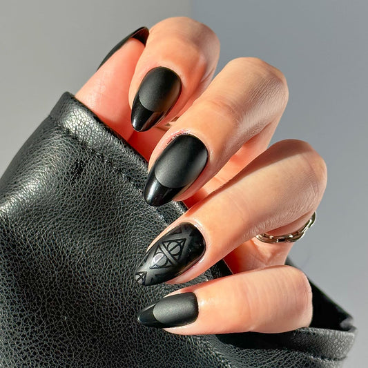 Harry Potter™ x Glamnetic Press On Nails - Deathly Hallows™ | Black Harry Potter™ Graphic Short Almond Fake Nails in a Matte & Glossy Finish | 15 Sizes - 30 Nail Kit with Glue