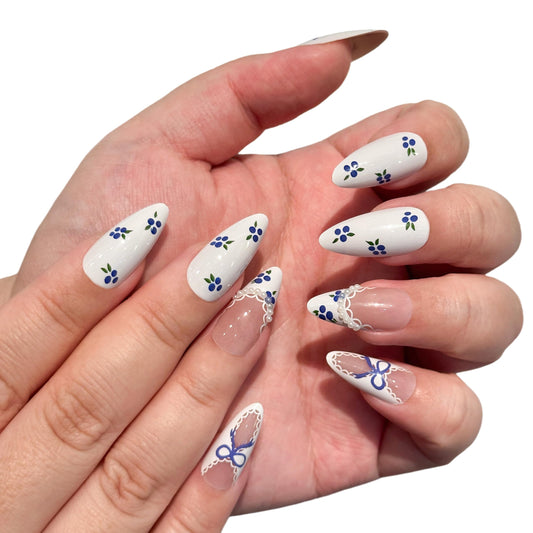 COOCRENAILS Pearl-Framed French Press-On Nails, Blueberry pattern with Lace Detailing, Reusable Adhesive Tabs for Effortless Salon Manicure, 12 Sizes-24Pcs