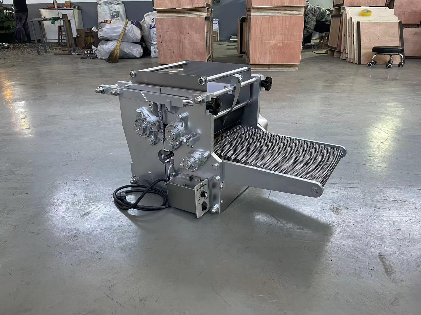 Koalalko Commercial Tortilla Machine,Tortilla Press for Flour Tortilla Roti,Quesadilla & Tortilla Makers,Flour Mexican Tortilla Machine,Can Make Roti,Chapati,Torilla,Pancake,Crepe,1500-2000 pcs/h