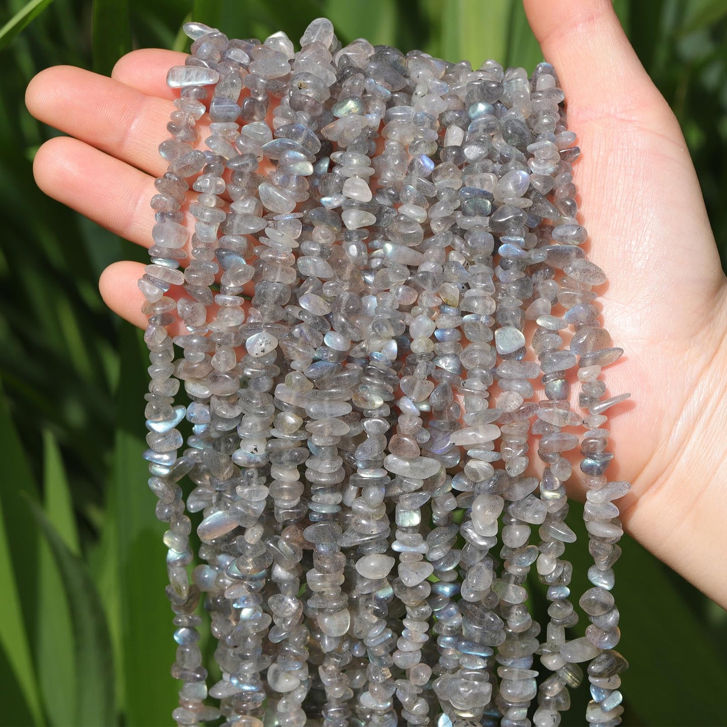 400pcs Natural Chip Stone Beads for Jewelry Making Labradorite 5-8mm Irregular Gemstones Healing Crystal Loose Rocks Bead Hole Drilled for Ring Earrings Necklace Bracelet Making DIY Art Crafts