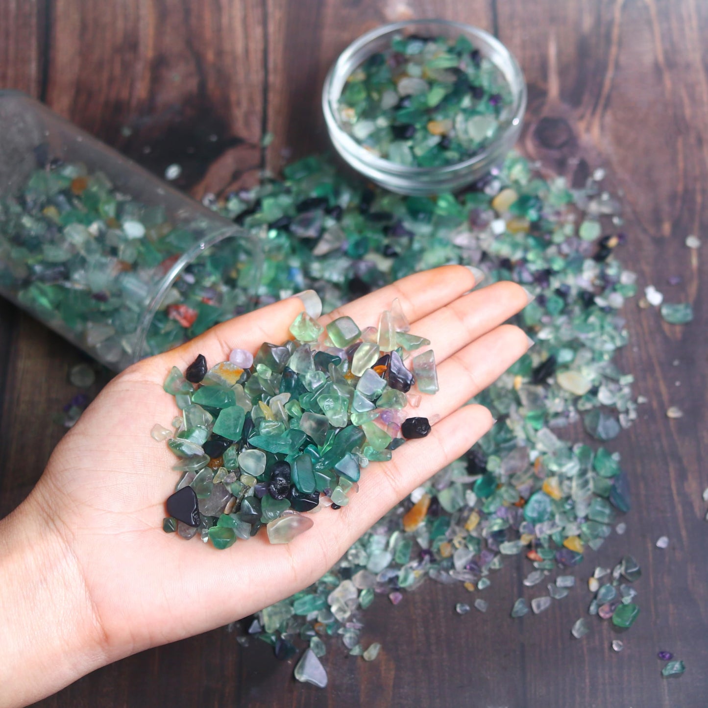 Crocon 1 LB Crushed Fluorite Chips Bulk Stones Natural Quartz Pieces Irregular Shape Gemstones for House Warming Gifts New Home and Chakra Healing Crystals Home Dcor Gifts for Women